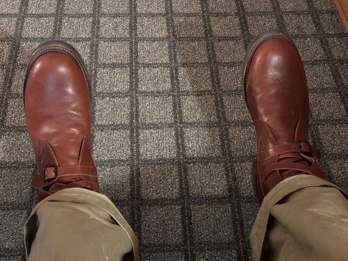 Photo by mulceber on February 23, 2025 of the Eastman Leather Tanker Boots in Russet Brown Horsehide.