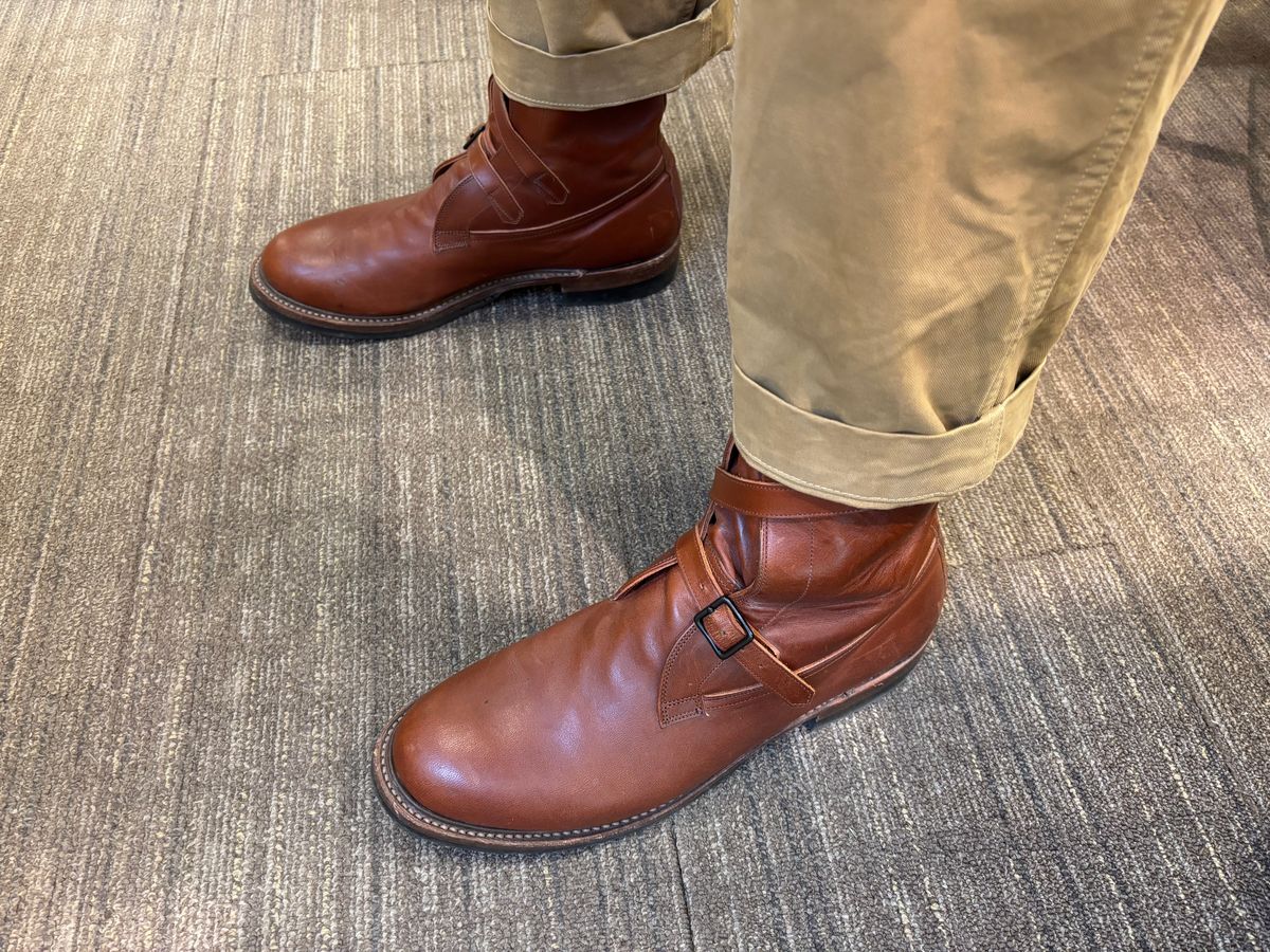 Photo by mulceber on May 28, 2025 of the Eastman Leather Tanker Boots in Russet Brown Horsehide.