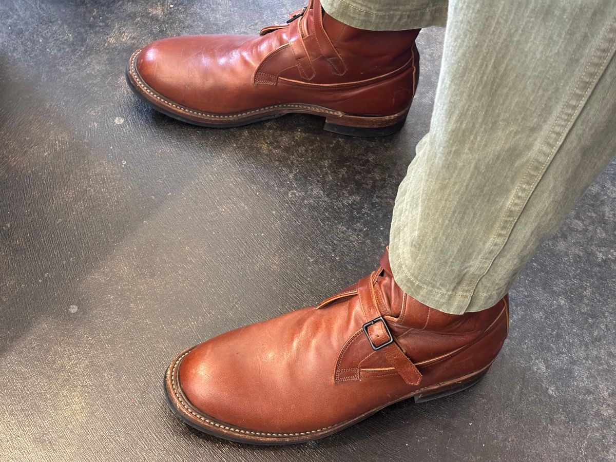 Photo by mulceber on June 18, 2025 of the Eastman Leather Tanker Boots in Russet Brown Horsehide.
