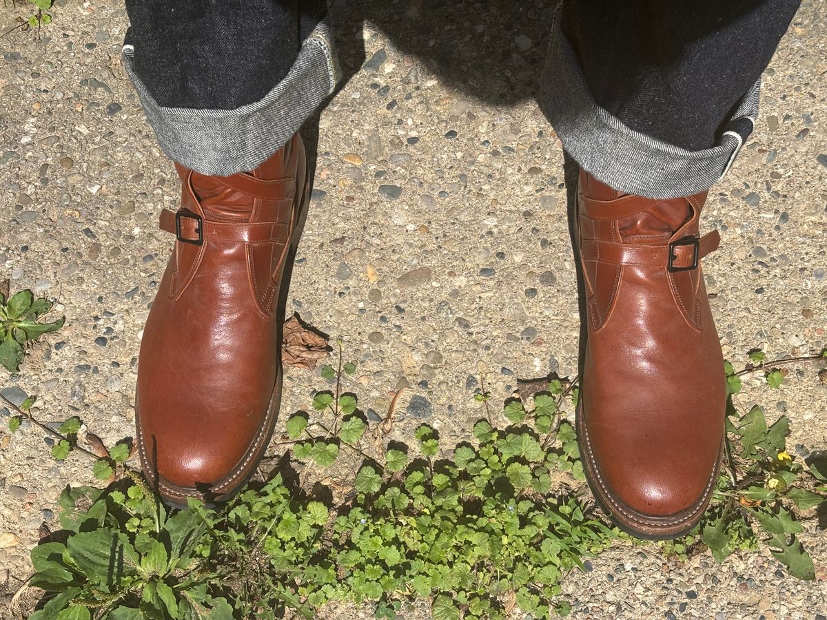 Photo by mulceber on June 22, 2025 of the Eastman Leather Tanker Boots in Russet Brown Horsehide.