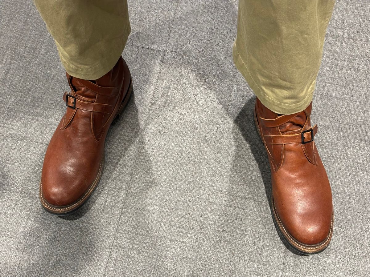 Photo by mulceber on March 25, 2026 of the Eastman Leather Tanker Boots in Russet Brown Horsehide.