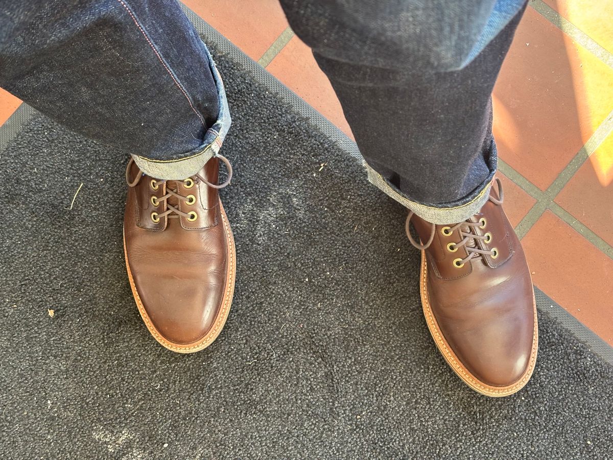 Photo by mulceber on March 17, 2025 of the Grant Stone Diesel Boot in Horween Crimson Chromexcel.