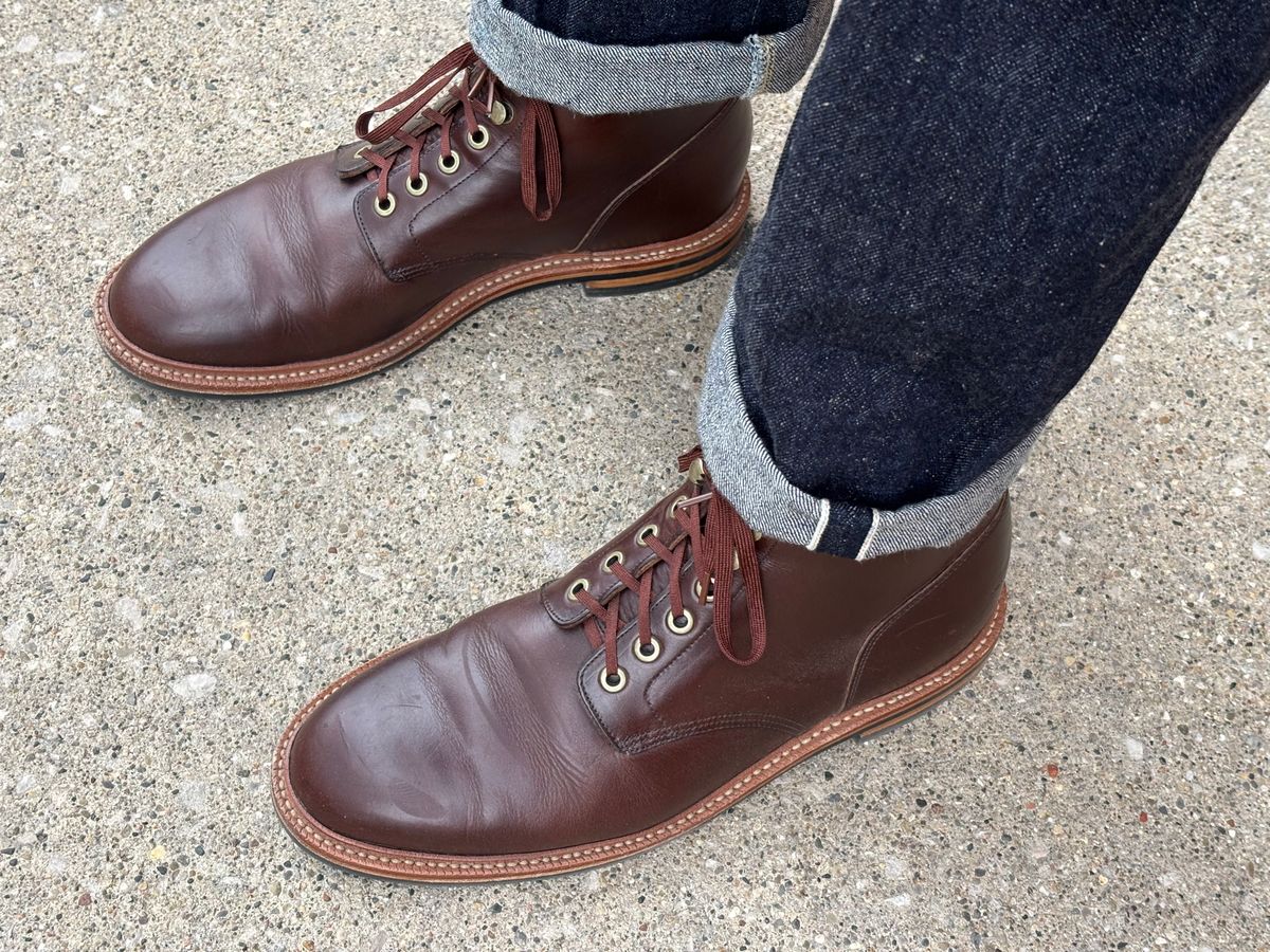 Photo by mulceber on May 30, 2025 of the Grant Stone Diesel Boot in Horween Crimson Chromexcel.
