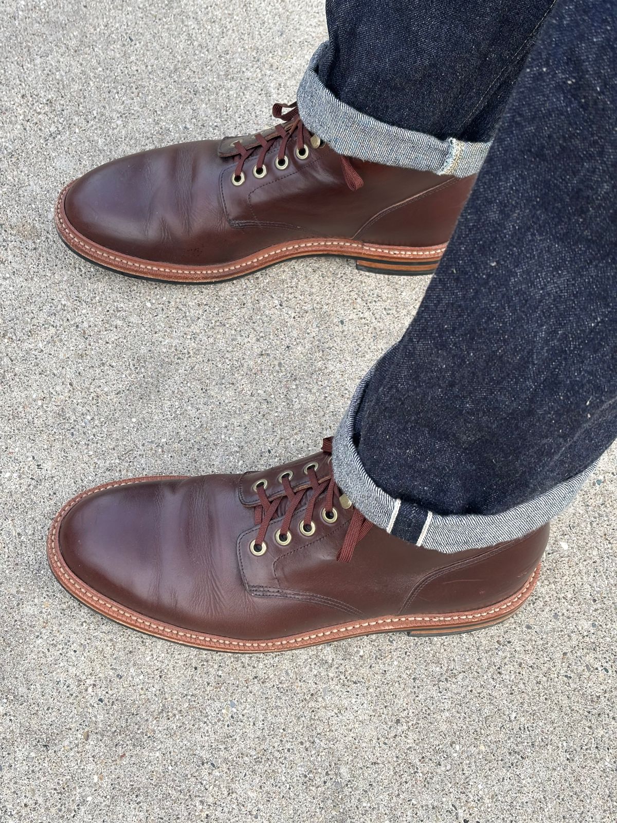 Photo by mulceber on June 14, 2025 of the Grant Stone Diesel Boot in Horween Crimson Chromexcel.