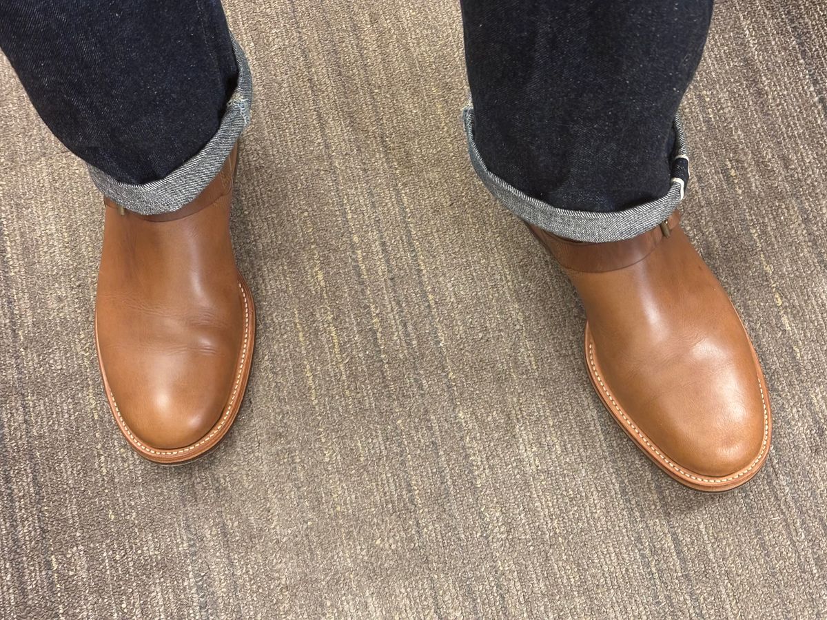 Photo by mulceber on January 21, 2026 of the John Lofgren Wabash Engineer Boots in Horween Natural Chromexcel.