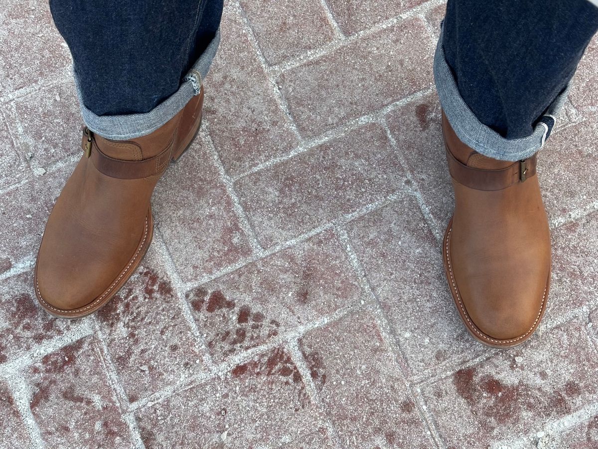 Photo by mulceber on February 10, 2026 of the John Lofgren Wabash Engineer Boots in Horween Natural Chromexcel.