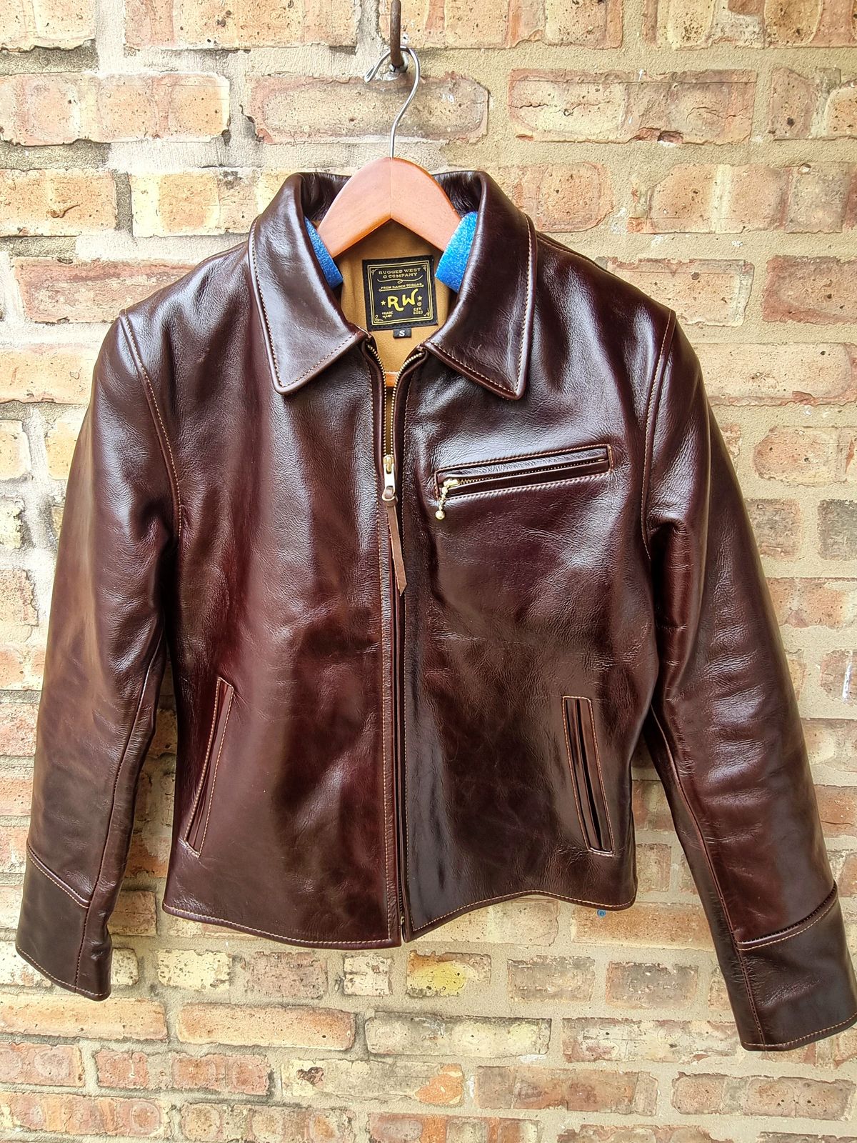 Photo by herculance on April 30, 2025 of the Rugged West The Marling (Special Edition) in RW Special Edition 1.4mm Steerhide & Cotton Drill.