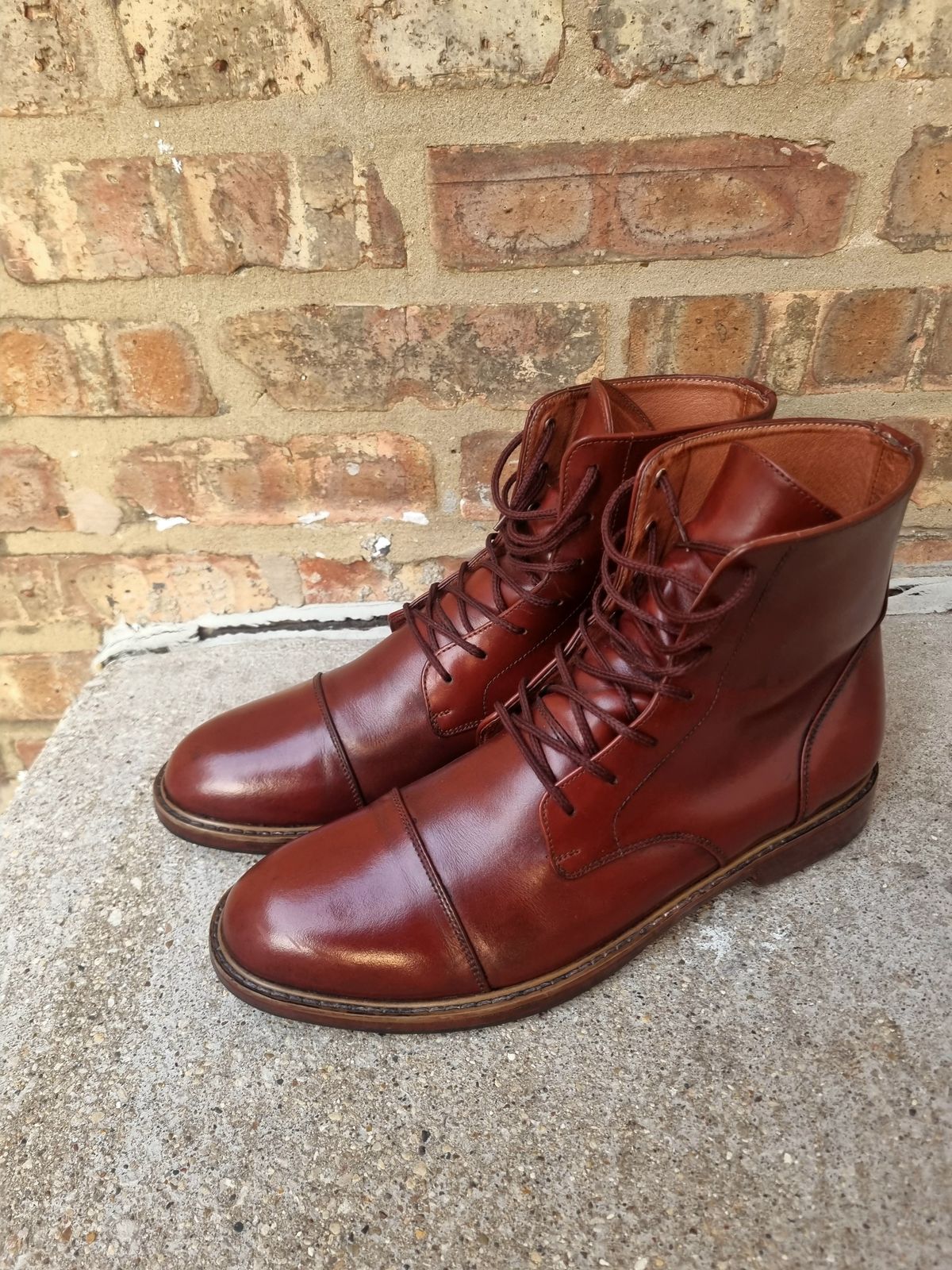 Photo by herculance on March 26, 2025 of the Marquina Shoemaker Ramos Boot in Marquina Shoemaker / Philippines-Sourced Full Grain Leather.