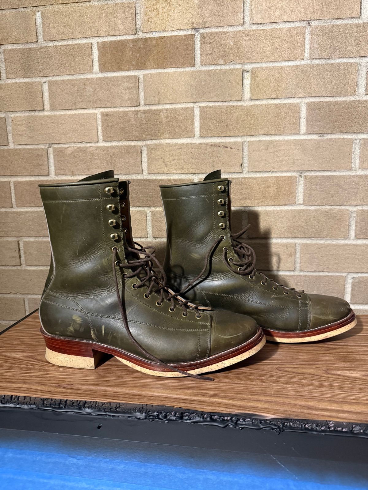 Photo by AlmightyRacko on November 5, 2025 of the Imperium LTT Monkey in Horween Olive Chromepak.