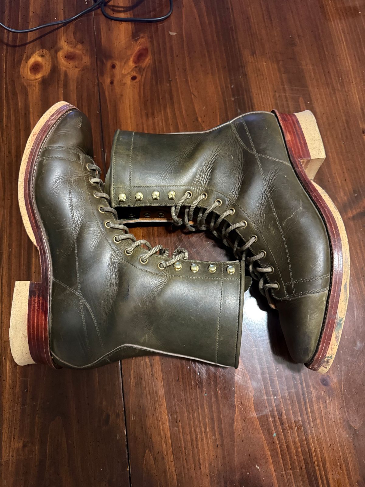 Photo by AlmightyRacko on December 5, 2025 of the Imperium LTT Monkey in Horween Olive Chromepak.