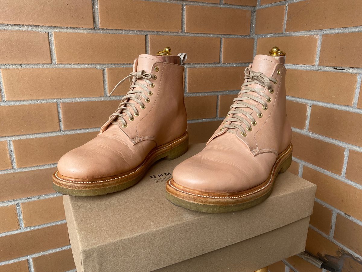Photo by leezeppelin on March 11, 2025 of the Unmarked Super Natural Boots Veg Tan in Unknown Natural Veg Tan.