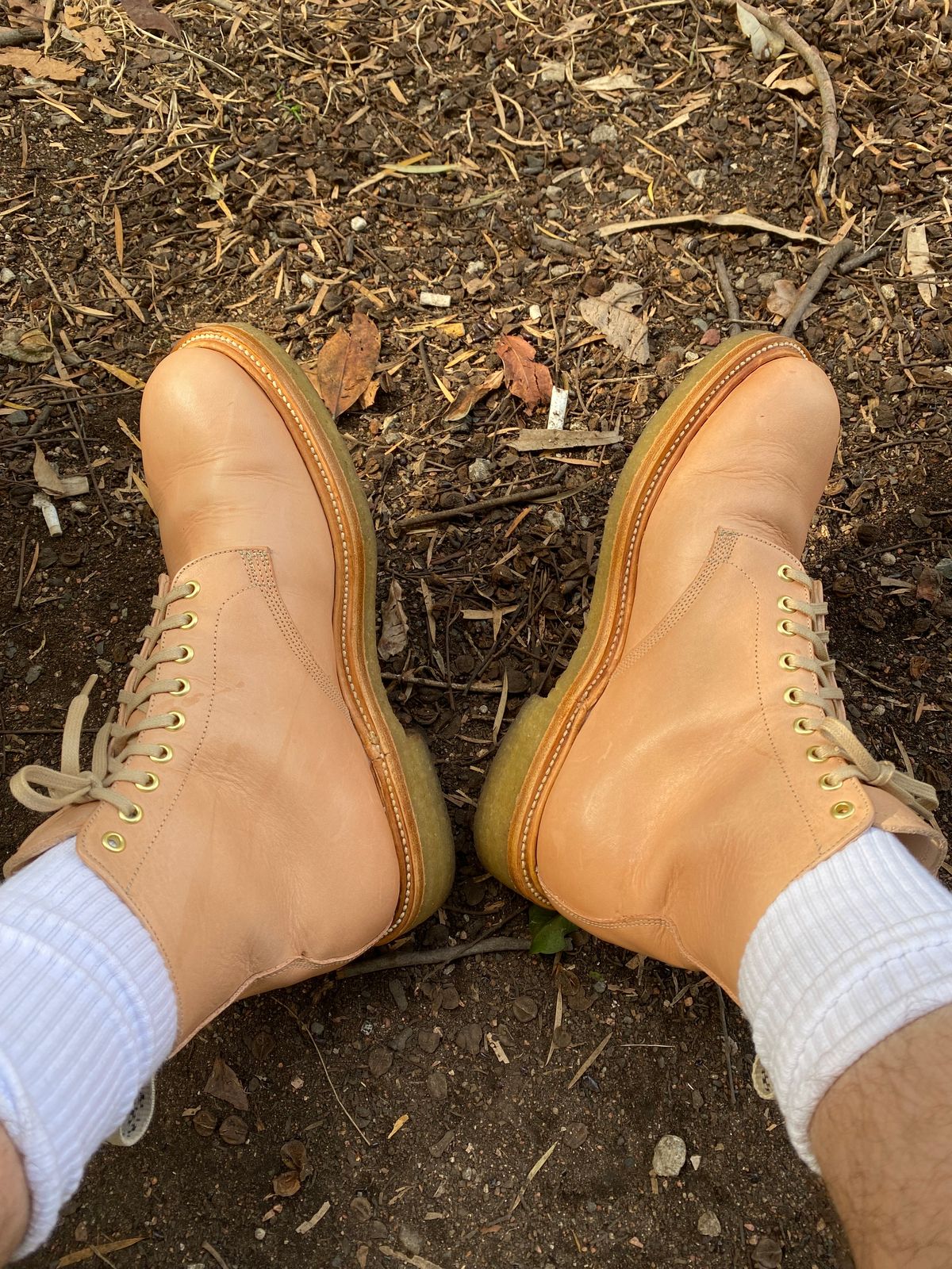 Photo by leezeppelin on March 14, 2025 of the Unmarked Super Natural Boots Veg Tan in Unknown Natural Veg Tan.