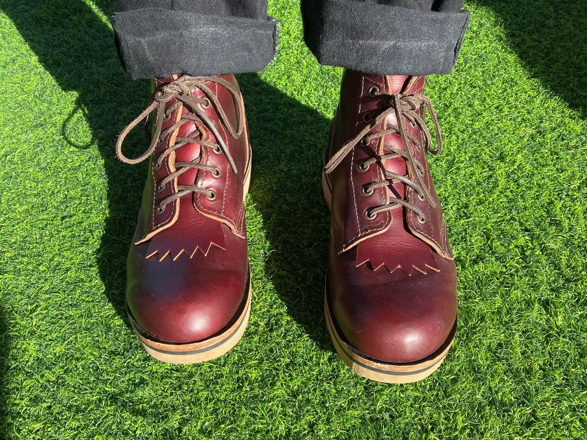 Photo by leezeppelin on May 6, 2026 of the HebTroCo Ankle Biter Boots in Horween Color 8 Chromexcel.