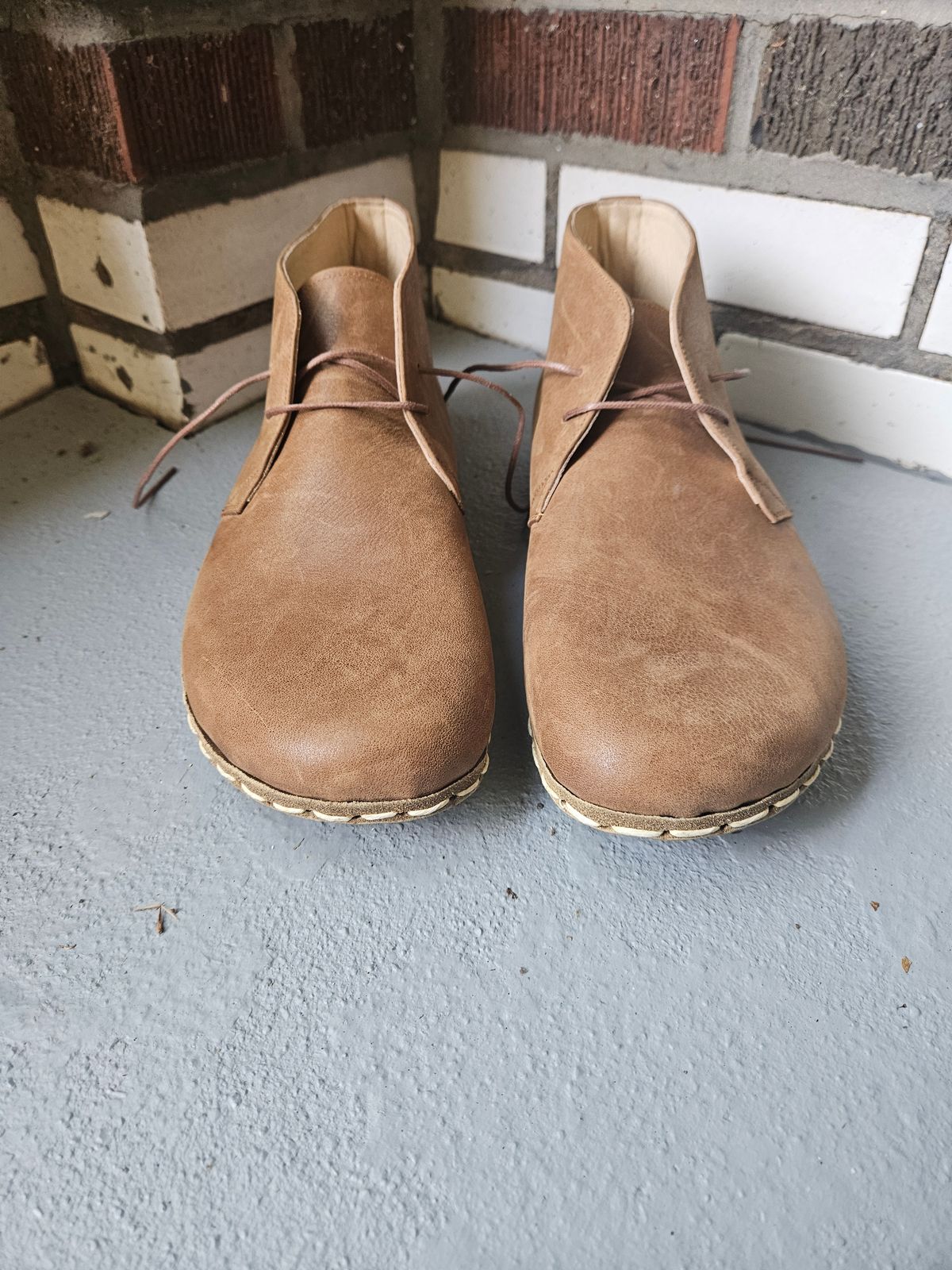 Photo by luekenator on October 1, 2025 of the Atlantis Handmade Shoes Oxford Barefoot Ankle Boots in Zaragoza Brown.