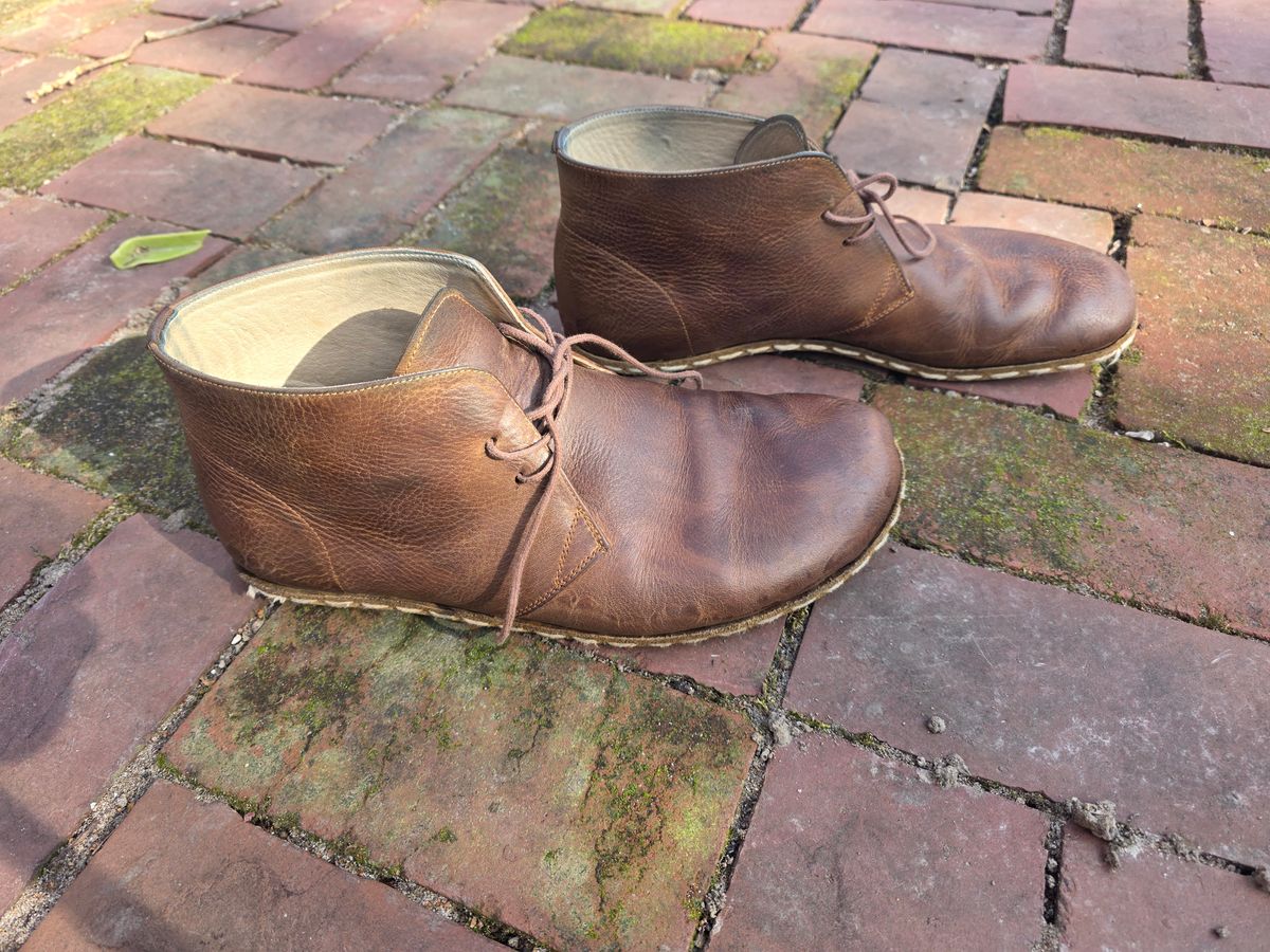 Photo by luekenator on January 5, 2026 of the Atlantis Handmade Shoes Oxford Barefoot Ankle Boots in Zaragoza Brown.