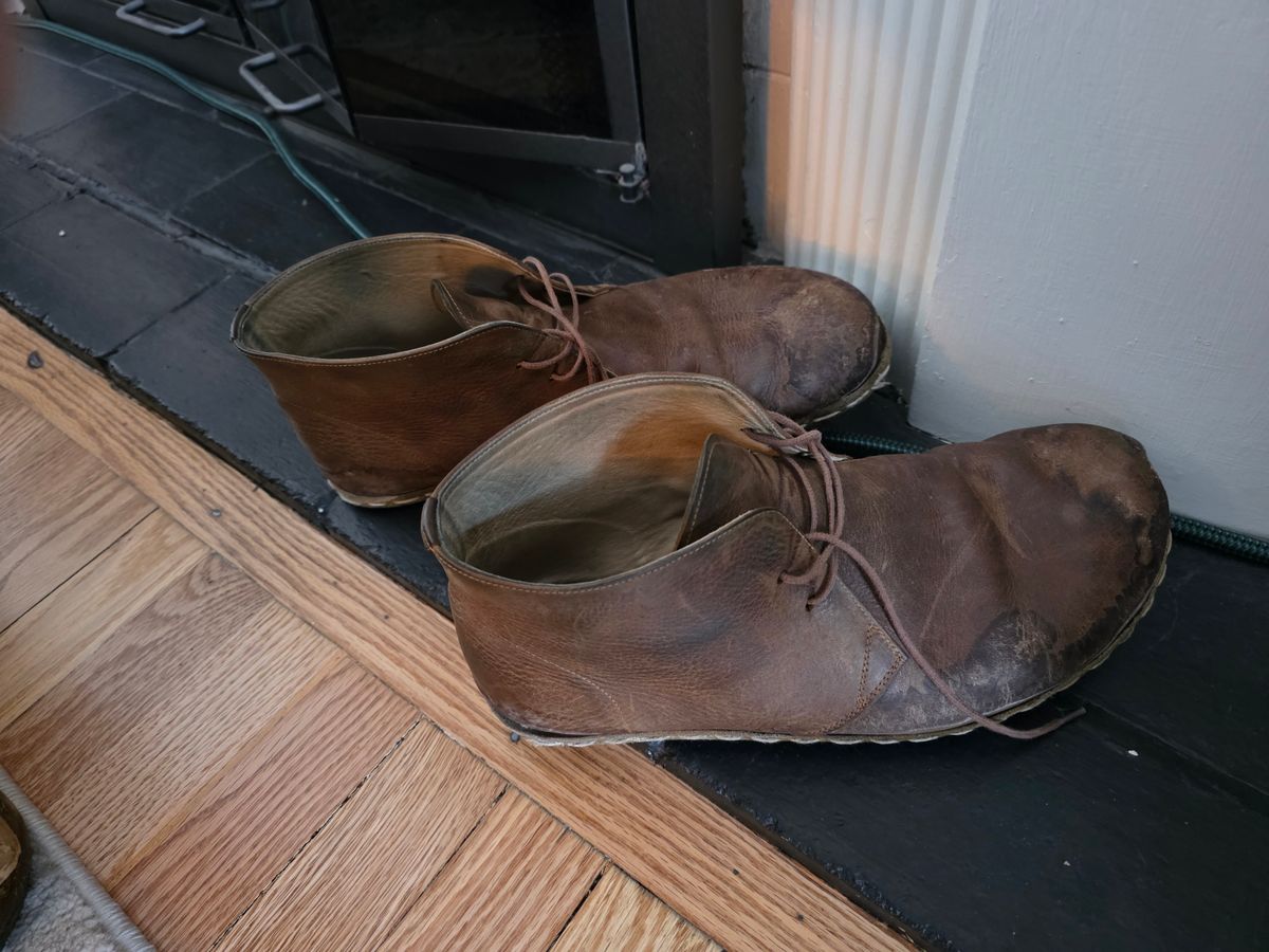 Photo by luekenator on February 4, 2026 of the Atlantis Handmade Shoes Oxford Barefoot Ankle Boots in Zaragoza Brown.