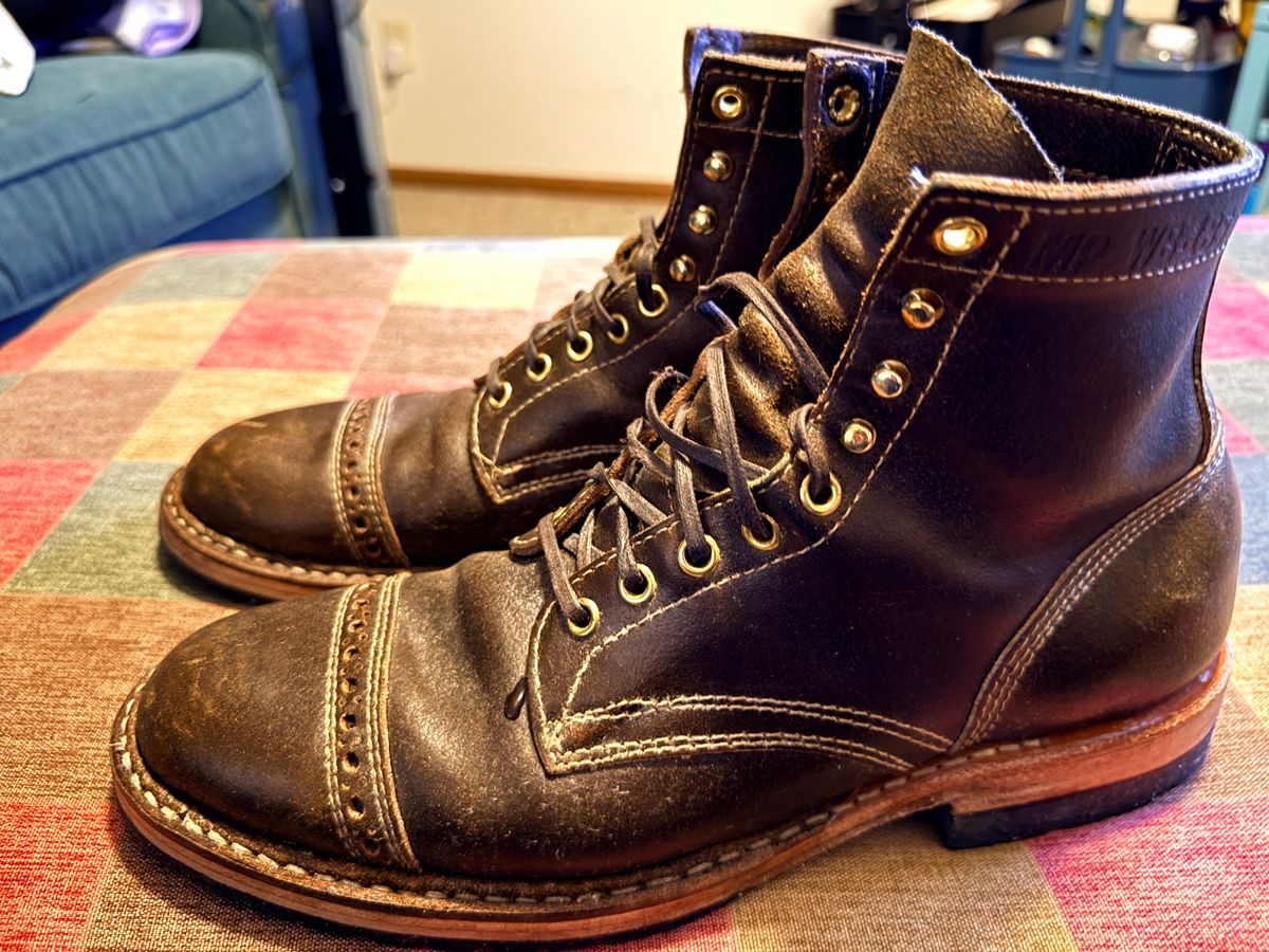 Photo by wk on January 6, 2026 of the White's MP-Sherman Toe Cap in Horween Olive Waxed Flesh.