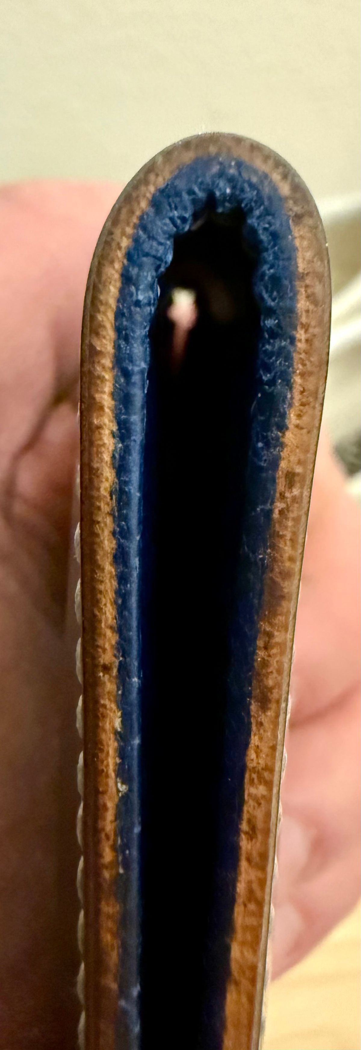 Photo by wk on November 6, 2025 of the Guarded Goods Stronghold Wallet in Navy Shell Cordovan and Navy Cypress Horsehide Horween (USA.