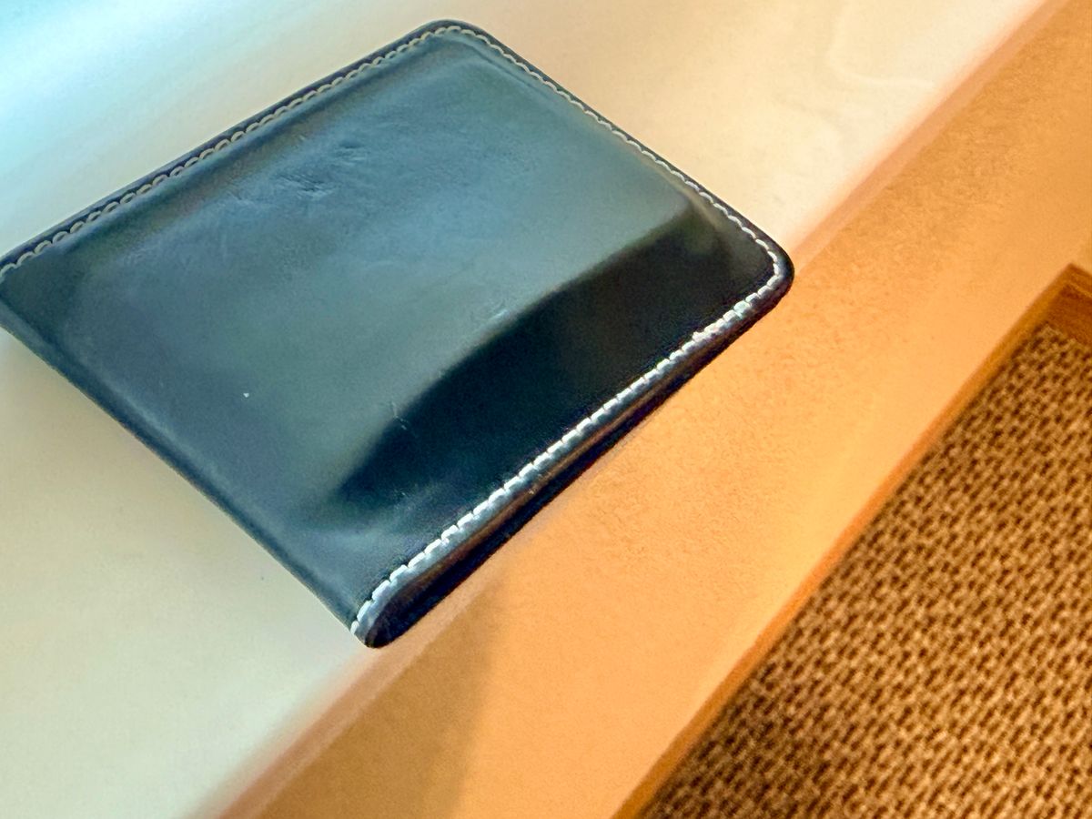 Photo by wk on March 5, 2026 of the Guarded Goods Stronghold Wallet in Navy Shell Cordovan and Navy Cypress Horsehide Horween (USA.