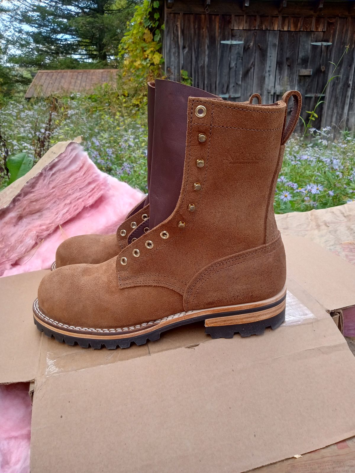 Photo by bootsndogs on October 1, 2024 of the Nicks BuilderPro in Seidel 1964 Brown Roughout.