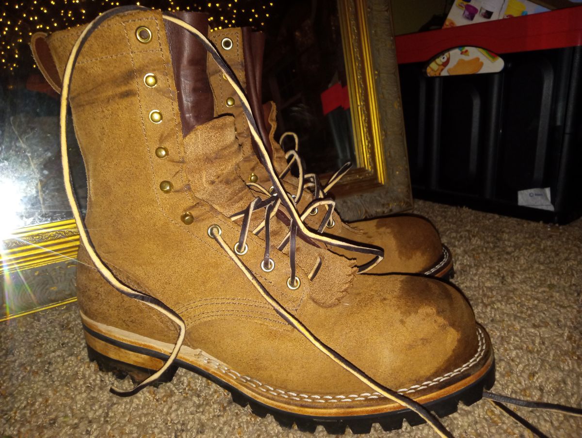 Photo by bootsndogs on October 2, 2024 of the Nicks BuilderPro in Seidel 1964 Brown Roughout.