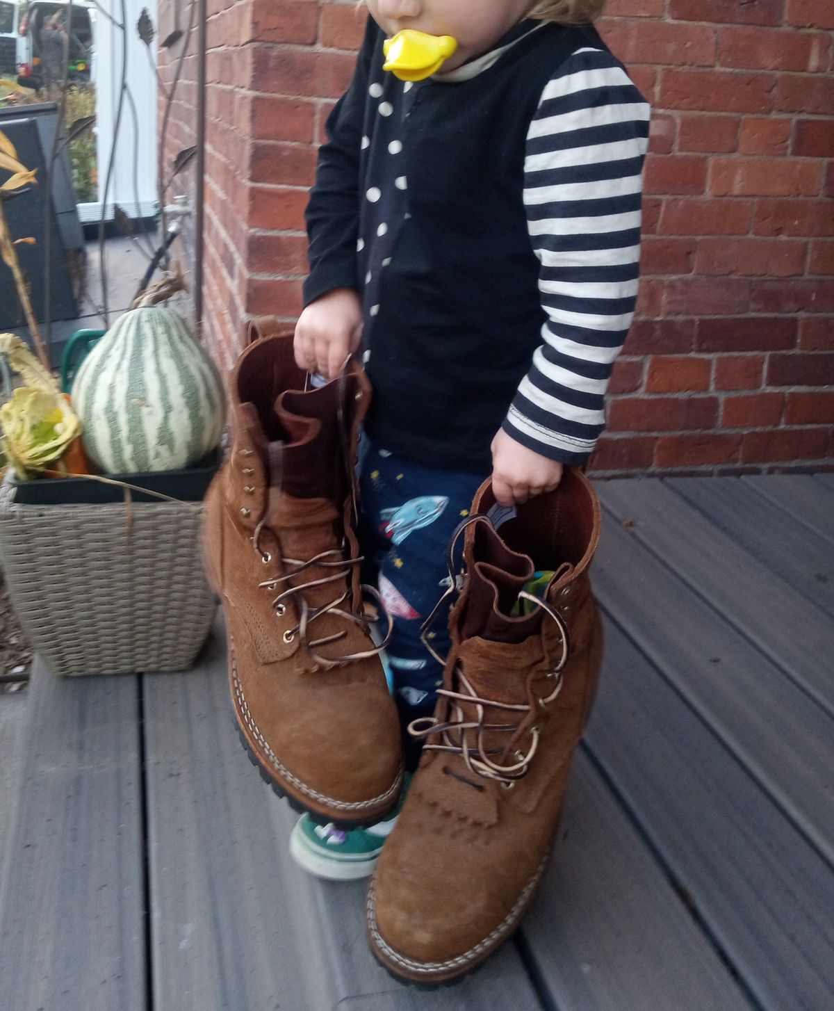 Photo by bootsndogs on October 19, 2024 of the Nicks BuilderPro in Seidel 1964 Brown Roughout.