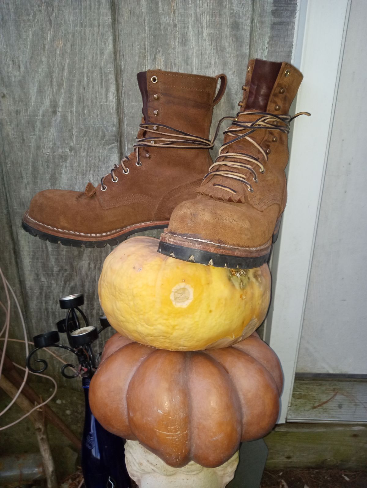 Photo by bootsndogs on November 3, 2024 of the Nicks BuilderPro in Seidel 1964 Brown Roughout.