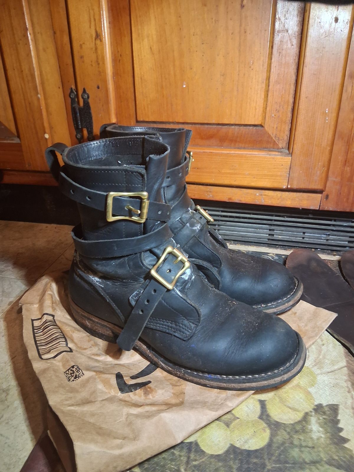 Photo by bootsndogs on December 16, 2025 of the Nicks TankerPro in Seidel 1964 Black.