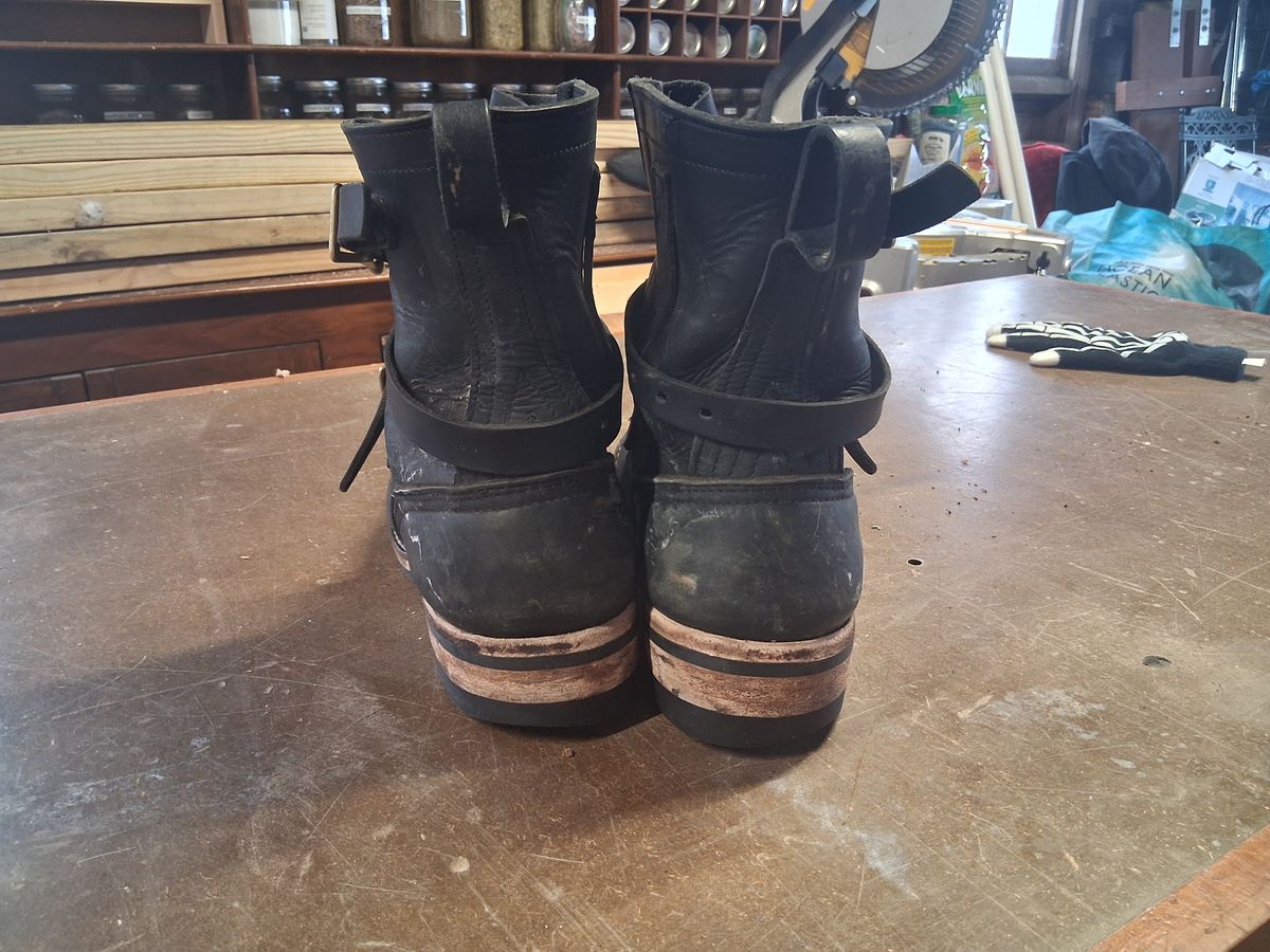 Photo by bootsndogs on January 5, 2026 of the Nicks TankerPro in Seidel 1964 Black.