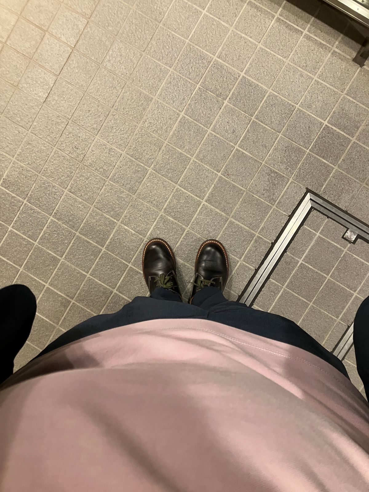 Photo by maru on May 12, 2025 of the Danner Moreland Oxford in Horween Black Chromexcel.