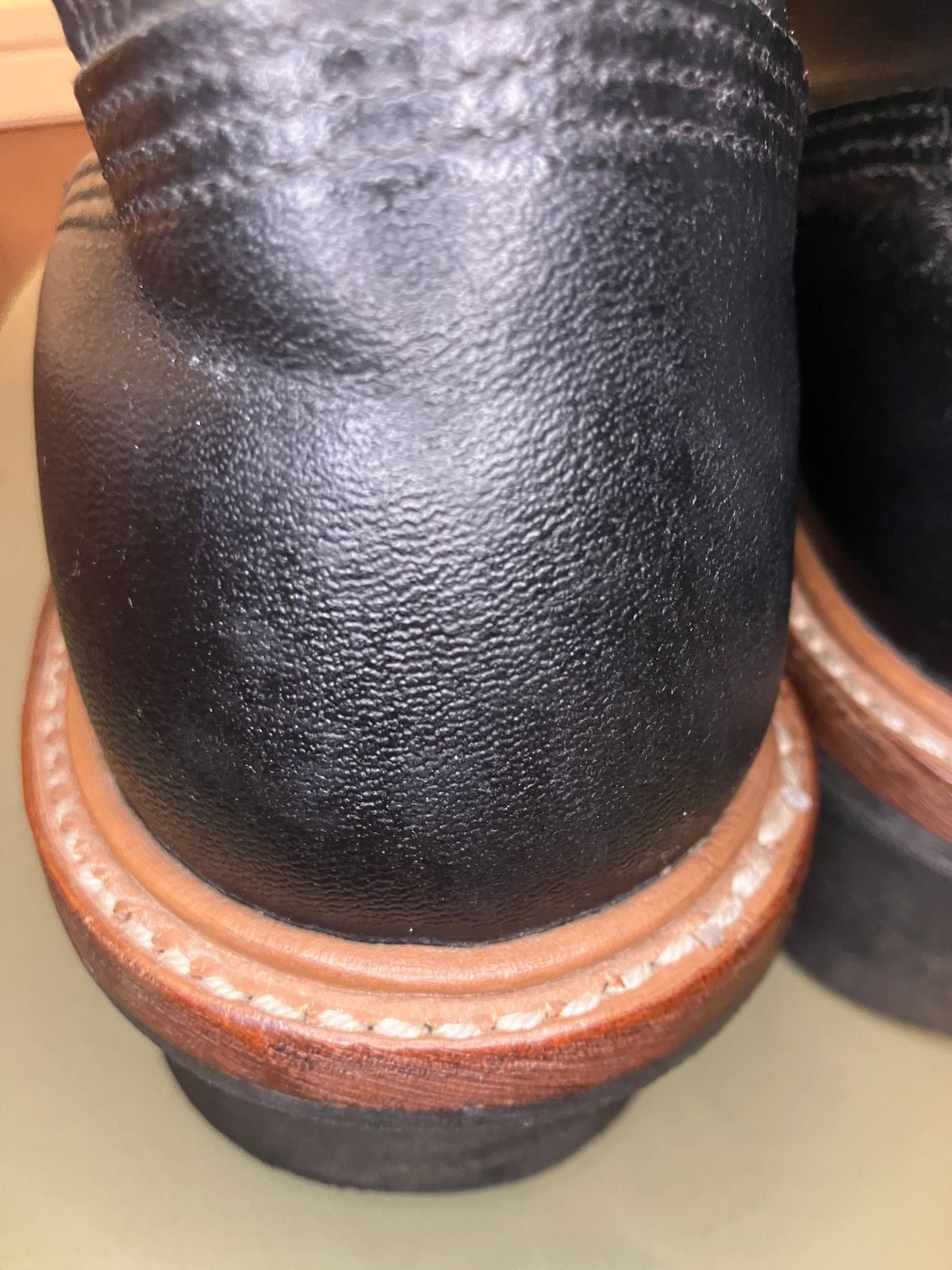 Photo by maru on May 18, 2025 of the Red Wing 8210 Logger Boots in S.B. Foot Black Chrome.