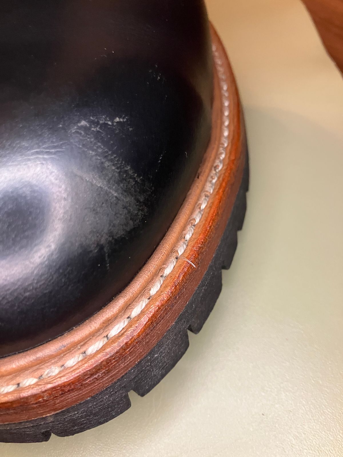 Photo by maru on May 18, 2025 of the Red Wing 8210 Logger Boots in S.B. Foot Black Chrome.