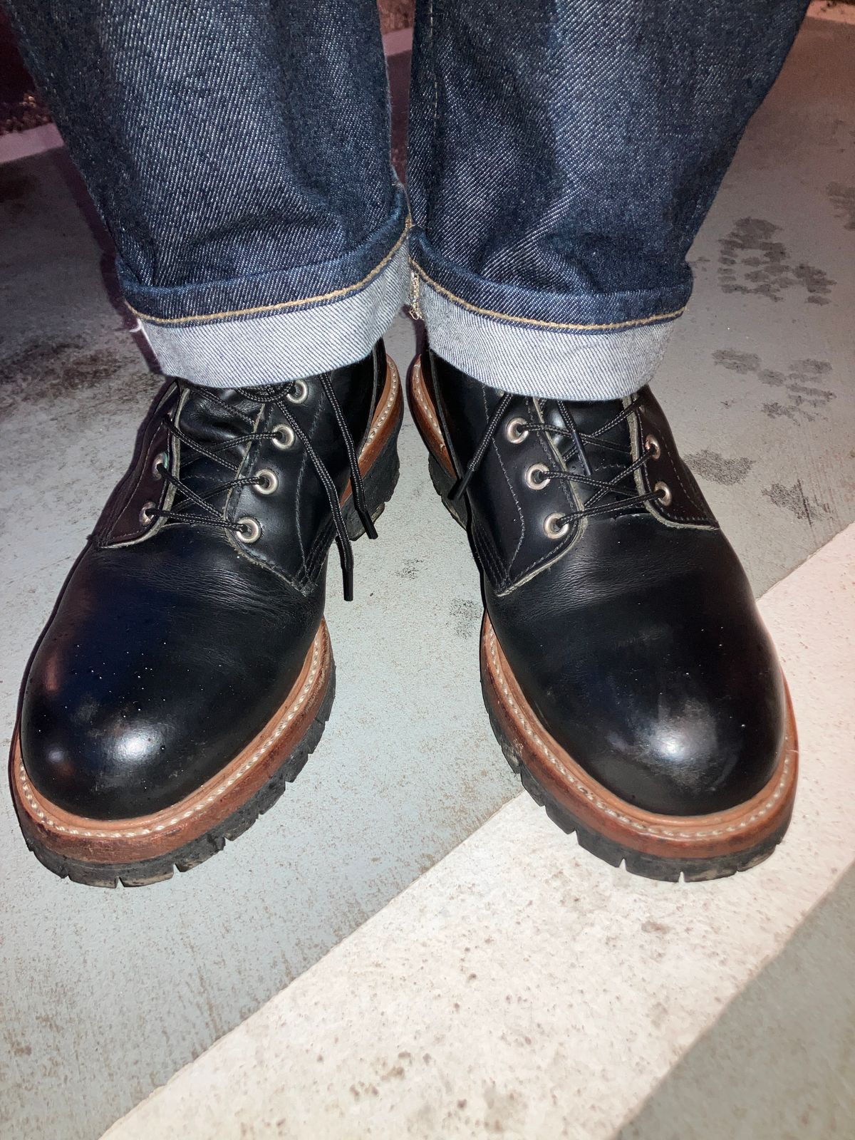 Photo by maru on June 14, 2025 of the Red Wing 8210 Logger Boots in S.B. Foot Black Chrome.