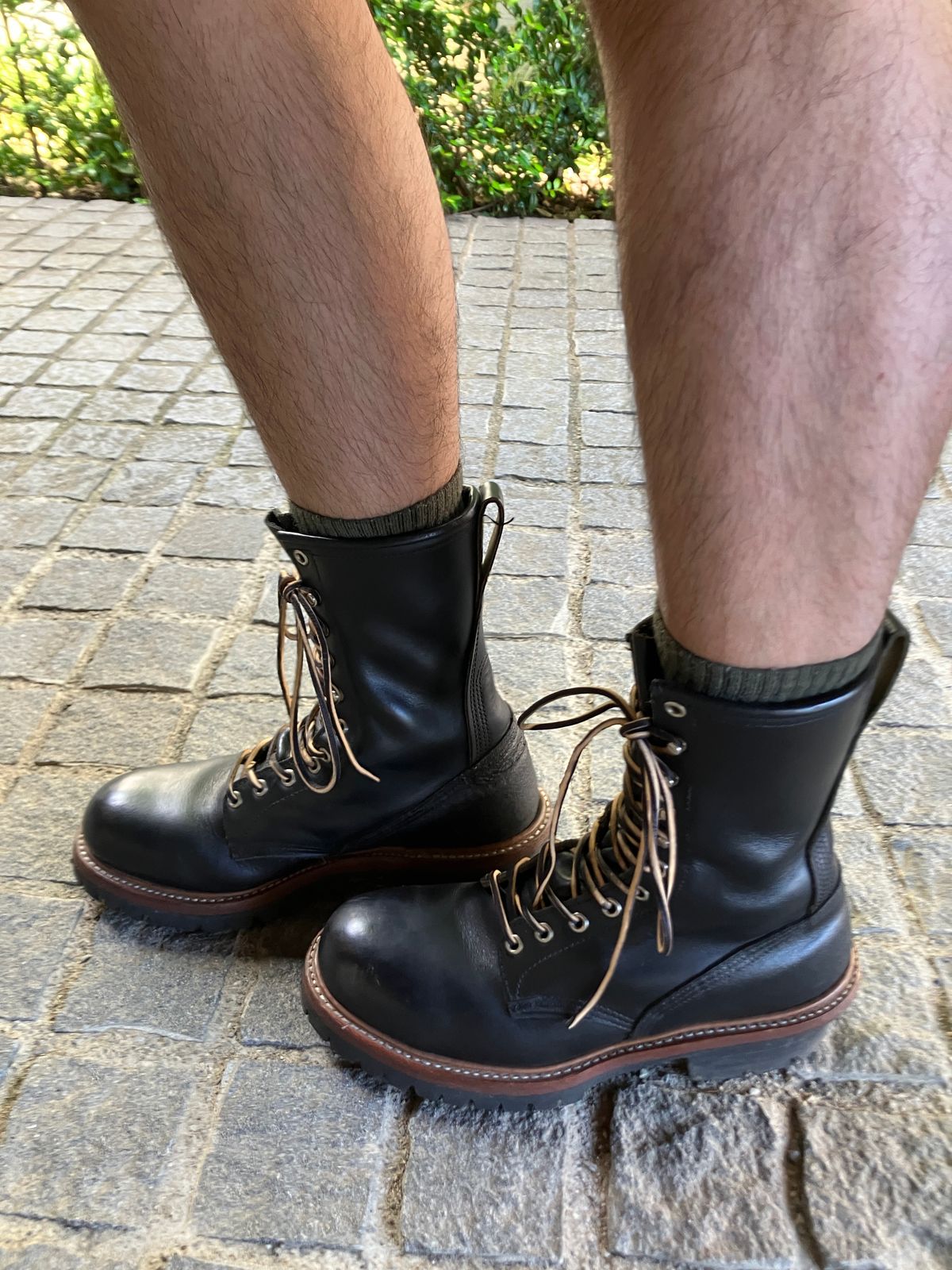 Photo by maru on July 19, 2025 of the Red Wing 8210 Logger Boots in S.B. Foot Black Chrome.