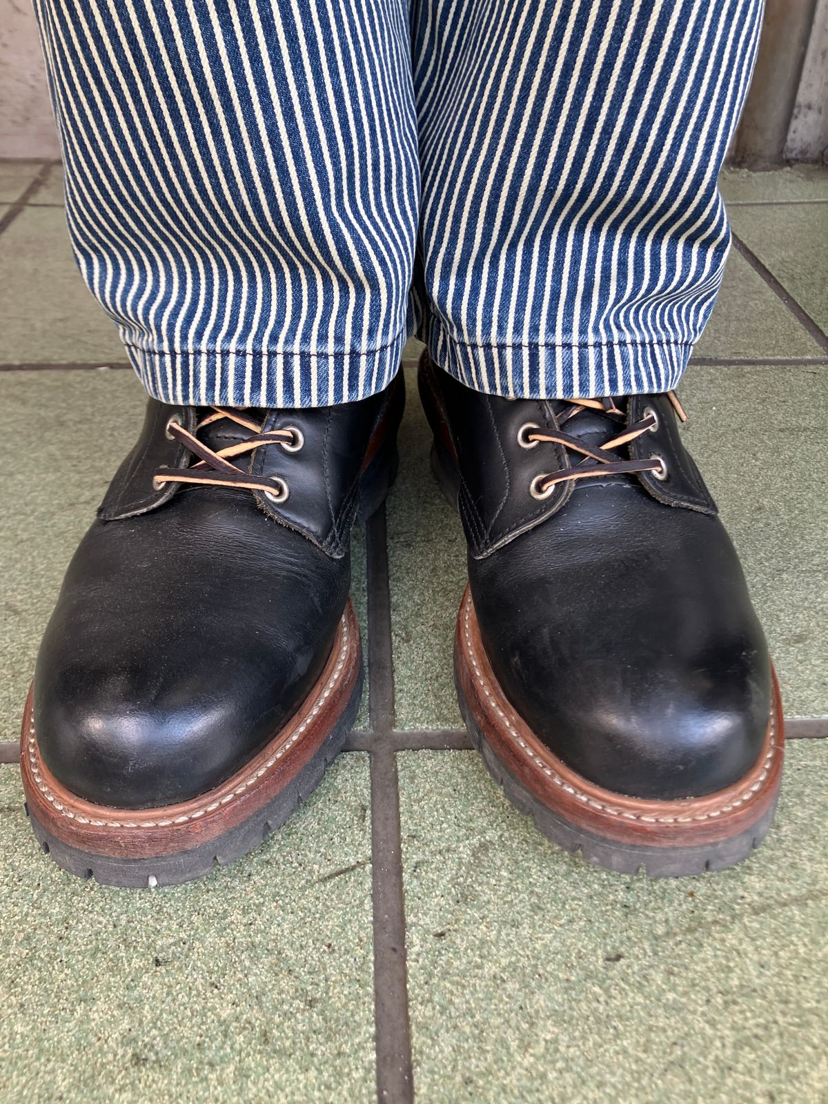 Photo by maru on July 31, 2025 of the Red Wing 8210 Logger Boots in S.B. Foot Black Chrome.