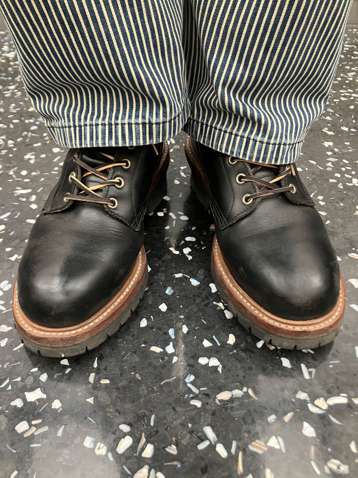 Photo by maru on July 31, 2025 of the Red Wing 8210 Logger Boots in S.B. Foot Black Chrome.