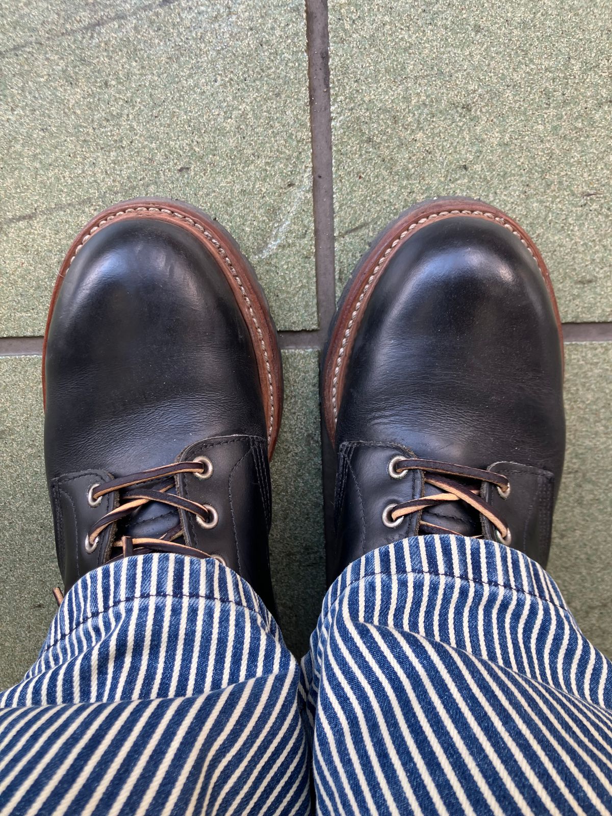 Photo by maru on July 31, 2025 of the Red Wing 8210 Logger Boots in S.B. Foot Black Chrome.