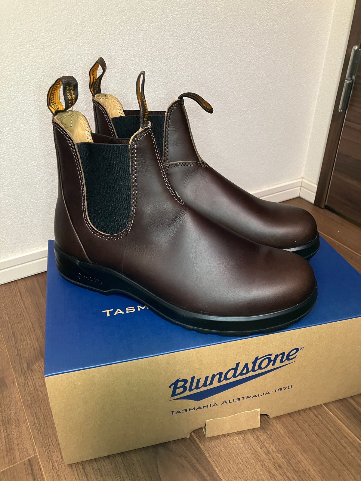 Photo by maru on March 15, 2025 of the Blundstone All TERRAIN in Blundstone / Cocoa Brown.