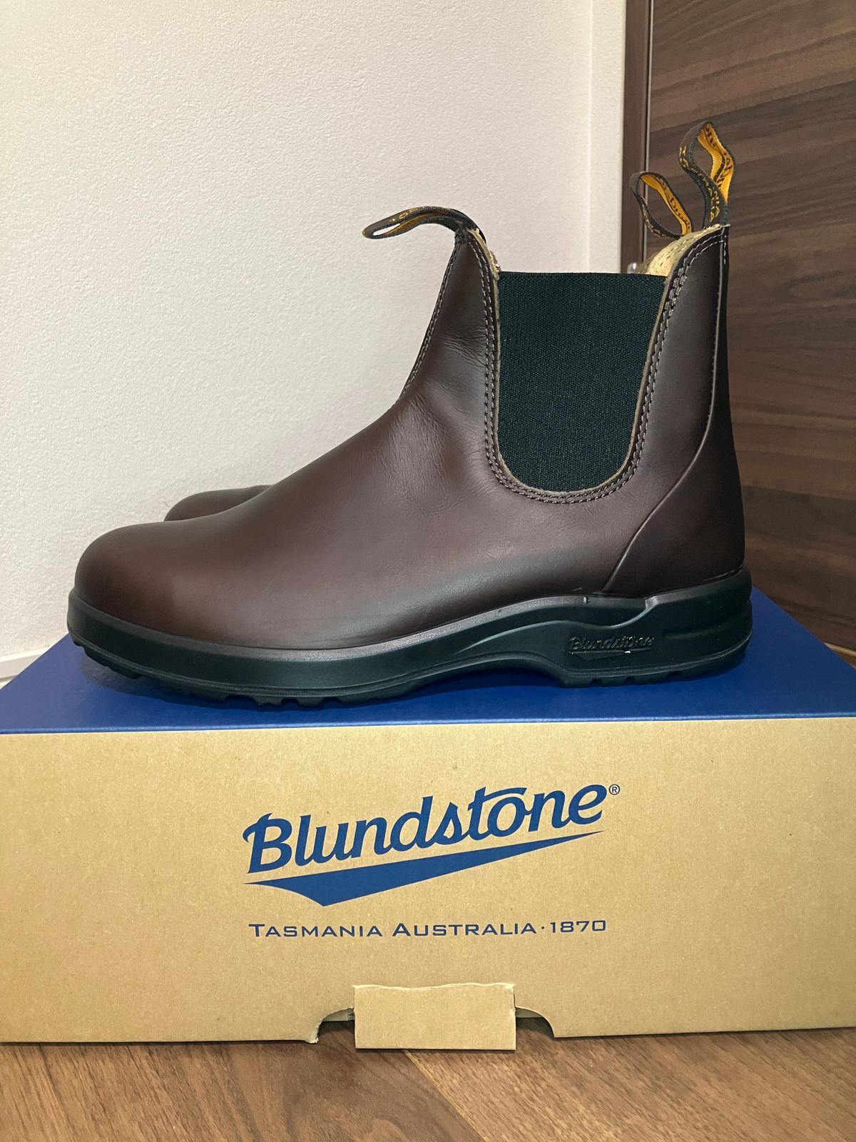 Photo by maru on March 15, 2025 of the Blundstone All TERRAIN in Blundstone / Cocoa Brown.