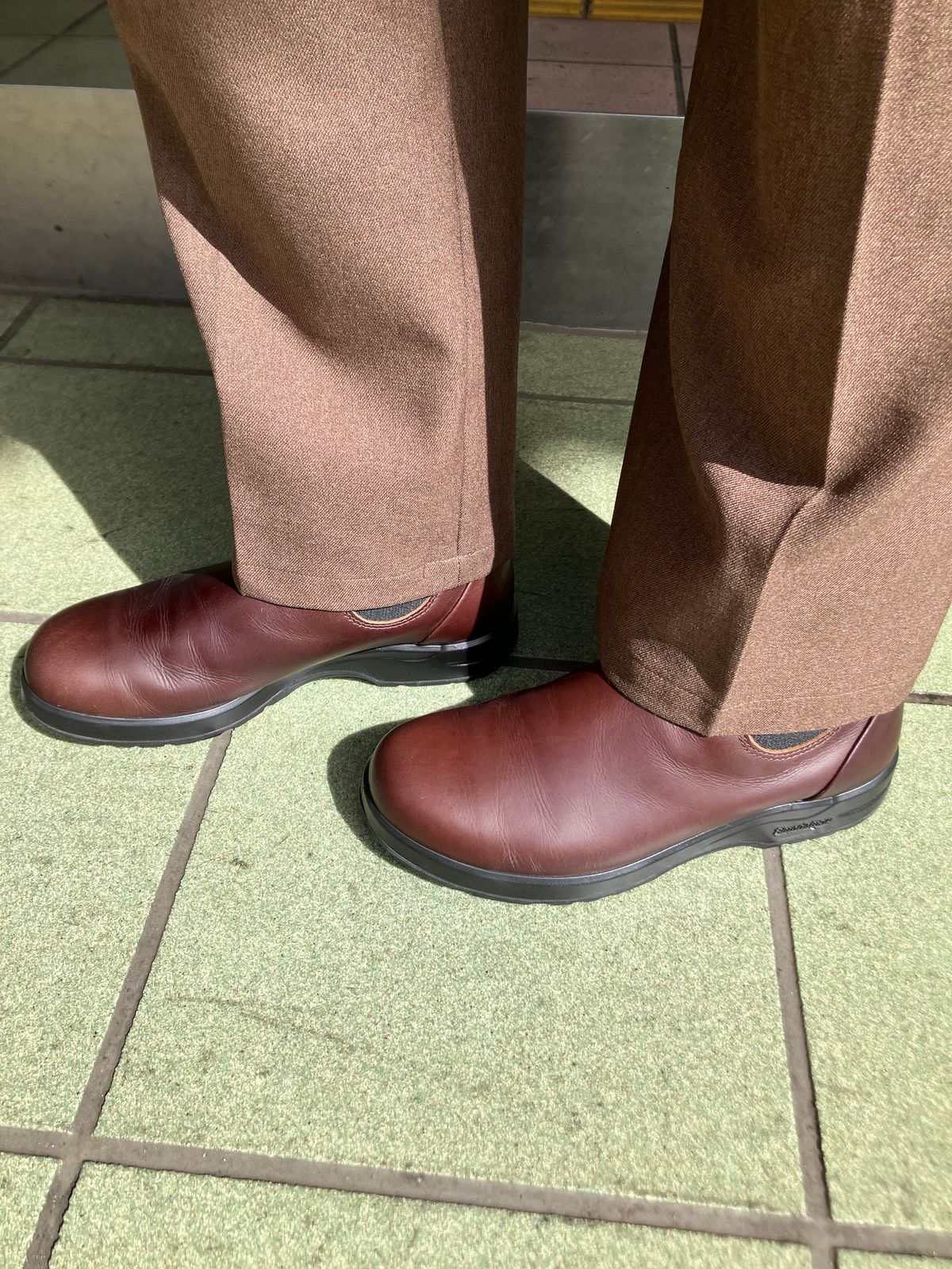 Photo by maru on March 28, 2025 of the Blundstone All TERRAIN in Blundstone / Cocoa Brown.