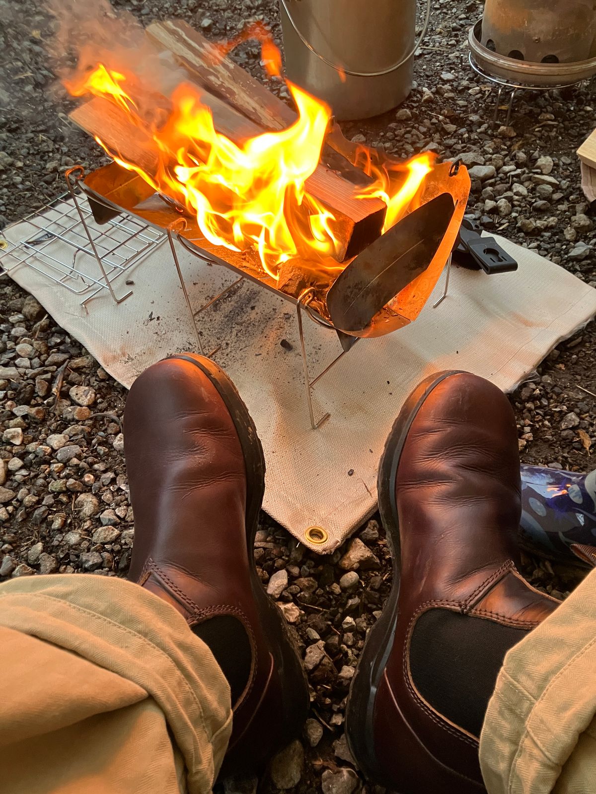 Photo by maru on March 29, 2025 of the Blundstone All TERRAIN in Blundstone / Cocoa Brown.