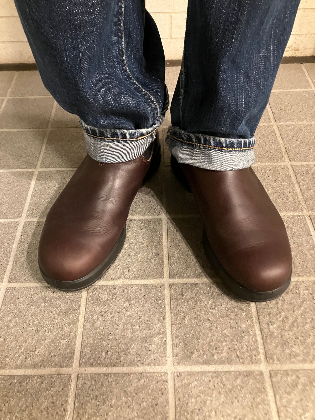 Photo by maru on April 2, 2025 of the Blundstone All TERRAIN in Blundstone / Cocoa Brown.
