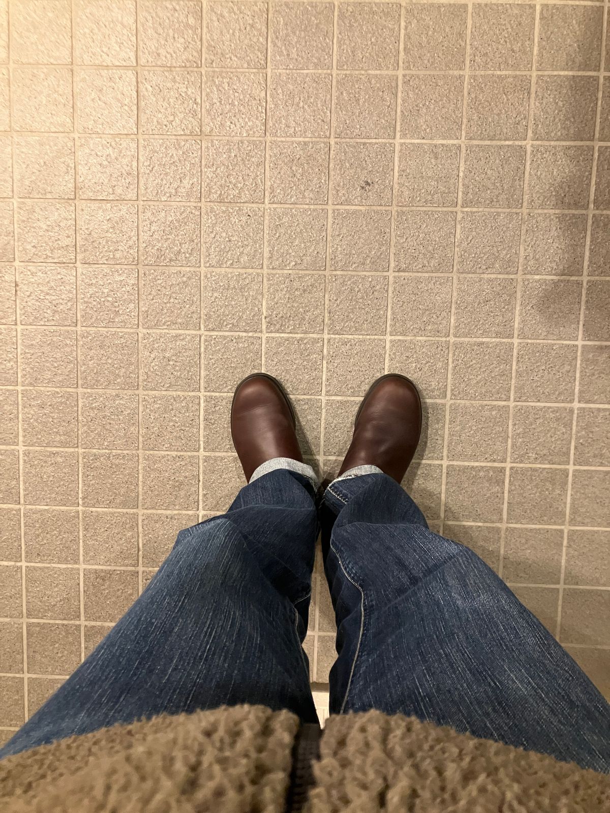 Photo by maru on April 2, 2025 of the Blundstone All TERRAIN in Blundstone / Cocoa Brown.