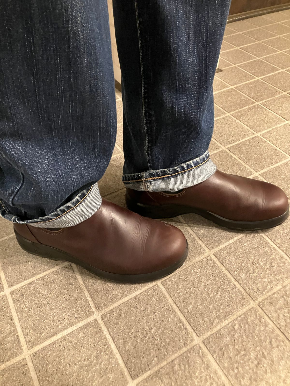 Photo by maru on April 2, 2025 of the Blundstone All TERRAIN in Blundstone / Cocoa Brown.