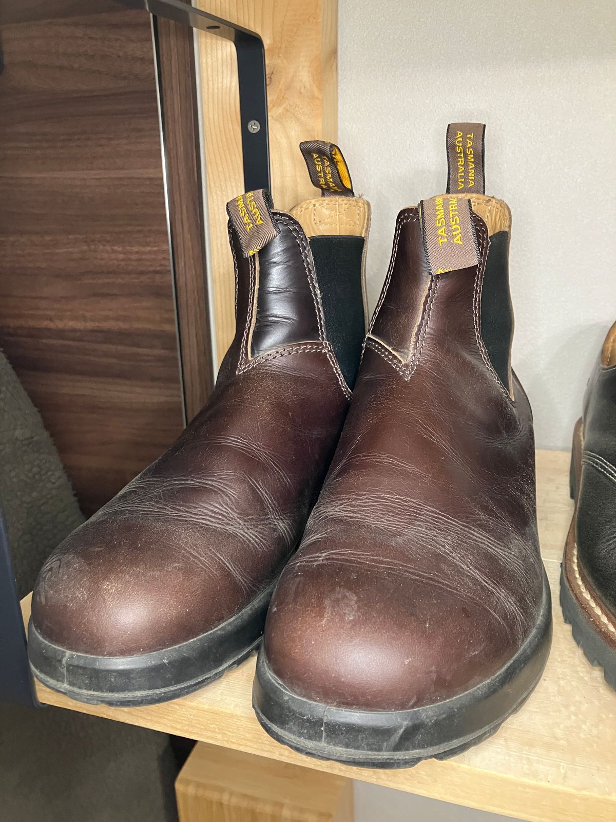 Photo by maru on May 5, 2025 of the Blundstone All TERRAIN in Blundstone / Cocoa Brown.