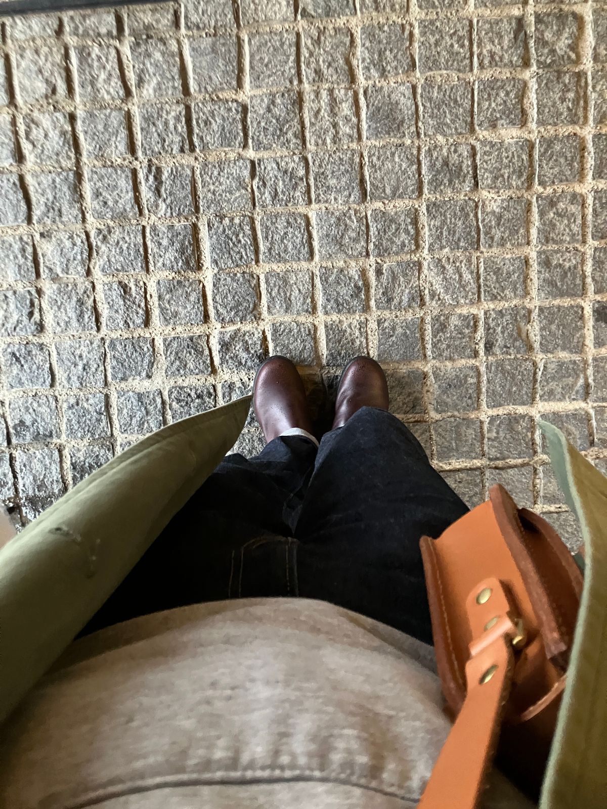 Photo by maru on April 13, 2025 of the Blundstone All TERRAIN in Blundstone / Cocoa Brown.
