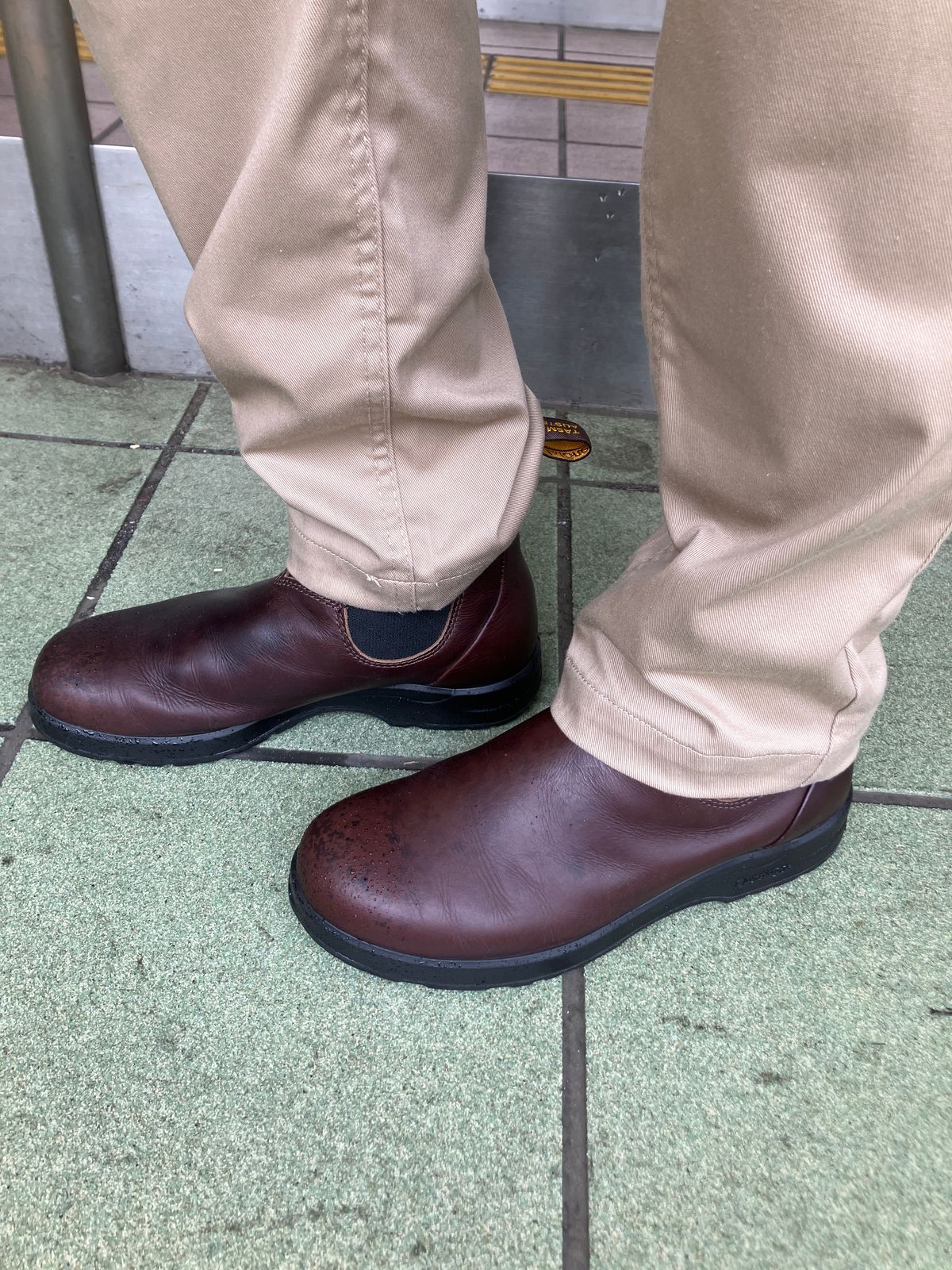 Photo by maru on April 23, 2025 of the Blundstone All TERRAIN in Blundstone / Cocoa Brown.