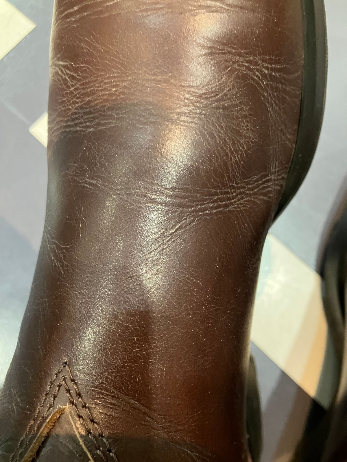 Photo by maru on May 10, 2025 of the Blundstone All TERRAIN in Blundstone / Cocoa Brown.