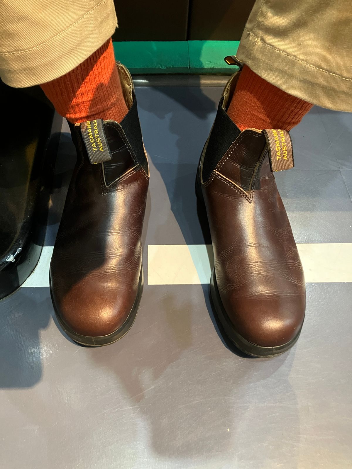 Photo by maru on May 10, 2025 of the Blundstone All TERRAIN in Blundstone / Cocoa Brown.