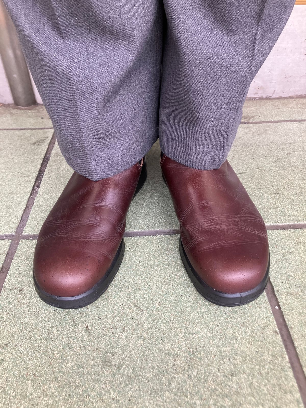 Photo by maru on May 30, 2025 of the Blundstone All TERRAIN in Blundstone / Cocoa Brown.